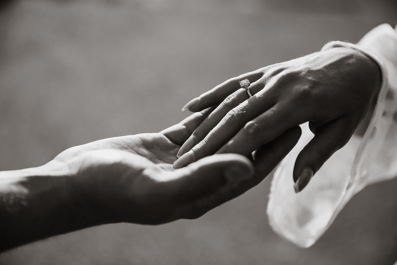 Short Story: Searching for Blouse of Affection